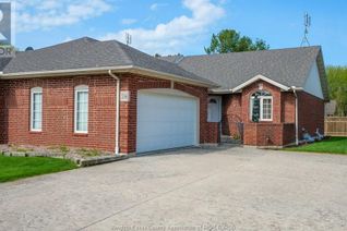Semi-Detached House for Sale, 334 Saddle Lane, Kingsville, ON