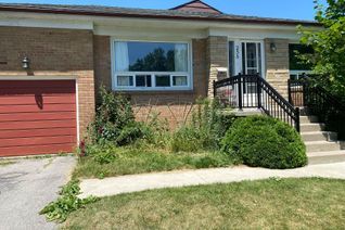 Detached House for Sale, 258 Betty Ann Dr, Toronto, ON