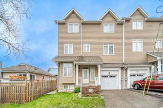Semi-Detached House for Sale, 82 Moore St, Bradford West Gwillimbury, ON