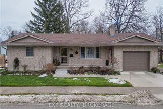 Detached House for Sale, 184 John St, North Middlesex, ON