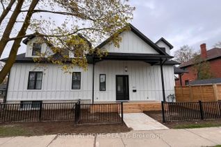 Detached House for Rent, 157 Fourth St E #Main, Collingwood, ON