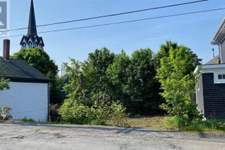 Property for Sale, 102 Fox Street, Lunenburg, NS