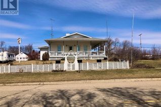 Detached House for Sale, 28 Highway Avenue W, Preeceville, SK