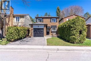 House for Sale, 35 Foxleigh Crescent, Kanata, ON