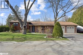 Detached House for Sale, 795 Arnold Crescent, Newmarket, ON