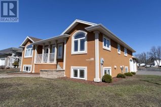 Detached House for Sale, 500 Champlain Pl, THUNDER BAY, ON