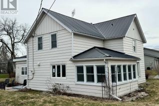Detached House for Sale, 51 Reddick St, Prince Edward County, ON