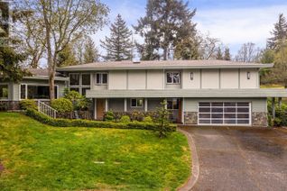House for Sale, 945 Bearwood Lane, Saanich, BC