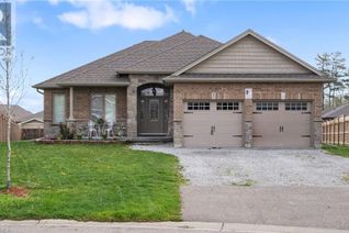 Detached House for Sale, 7 Cavendish Court, Simcoe, ON