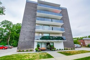 Condo Apartment for Sale, 2411 New Street, Burlington, ON