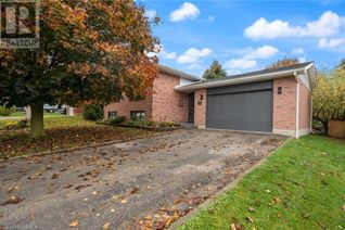 Detached House for Sale, 14 Windsor Drive, St. George, ON