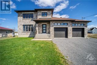 Detached House for Sale, 3399 Sarsfield Road, Sarsfield, ON
