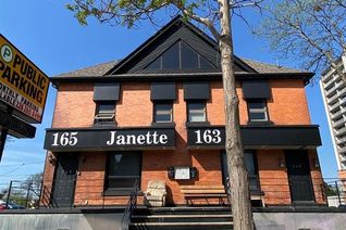 Freehold Townhouse for Rent, 165 Janette #PENTHOUSE, Windsor, ON