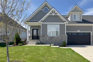 Semi-Detached House for Sale, 14 Brooklawn Drive, Grand Bend, ON