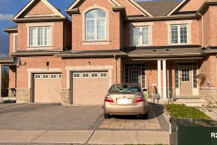 Freehold Townhouse for Rent, 31 Napanee St, Richmond Hill, ON