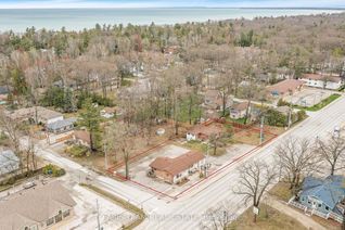 Detached House for Sale, 1456 Mosley St, Wasaga Beach, ON
