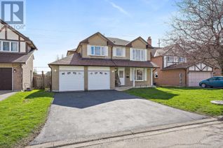 Detached House for Sale, 32 Cotswold Crt, Halton Hills, ON