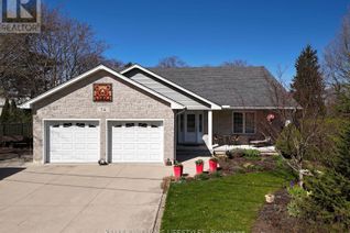 Bungalow for Sale, 74 Green Acres Crescent N, Lambton Shores (Grand Bend), ON