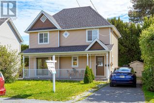 House for Sale, 3417 Calumet Ave, Saanich, BC