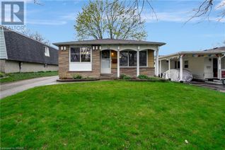 Bungalow for Sale, 54 Brendawood Crescent, Waterloo, ON