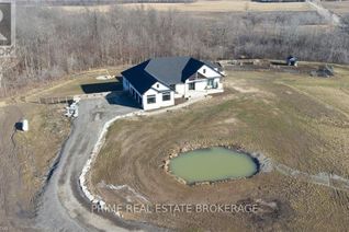 Detached House for Sale, 21298 Springfield Road, Strathroy-Caradoc, ON