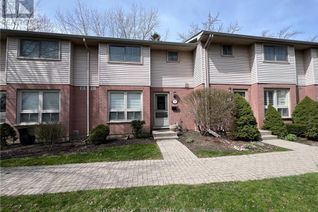 Condo Townhouse for Sale, 35 Waterman Avenue #14, London, ON