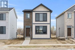 Detached House for Sale, 731 Henry Dayday Road, Saskatoon, SK