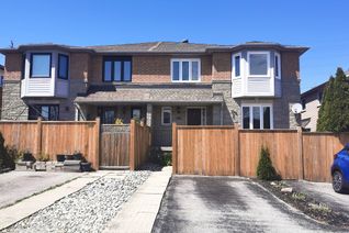 Freehold Townhouse for Rent, 541 Walpole Cres, Newmarket, ON