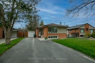Detached House for Rent, 114 Wincott Dr #Upper, Toronto, ON