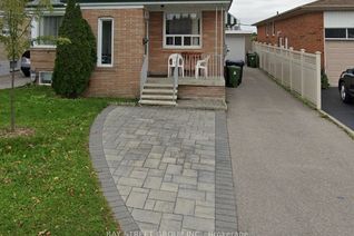 Bungalow for Rent, 33 Bentworth Ave #Main, Toronto, ON