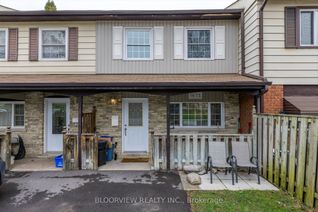 Freehold Townhouse for Sale, 1673 Applewood Cres, Peterborough, ON