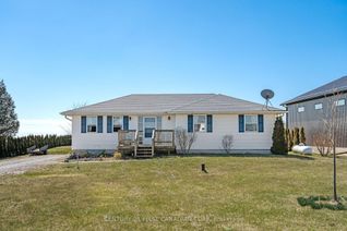 Bungalow for Sale, 742 Lakeshore Rd, Norfolk, ON