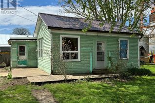 Bungalow for Sale, 1 Victoria Street, Thamesville, ON