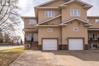 Townhouse for Sale, 1 211 20th Street W, Prince Albert, SK