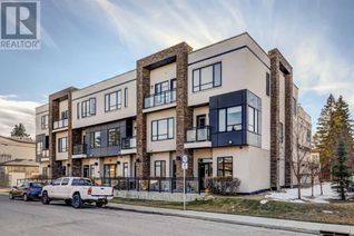 Townhouse for Sale, 15 Rosscarrock Gate Sw #202, Calgary, AB