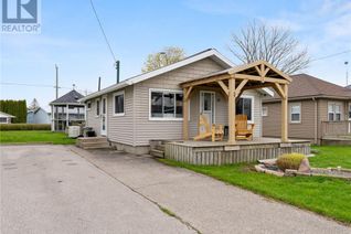 Bungalow for Sale, 21 Fourth Avenue, Long Point, ON