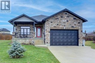 Bungalow for Sale, 19 Pickett Court Court, Mitchell, ON