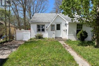 Bungalow for Sale, 120 Oxford Street, Strathroy, ON
