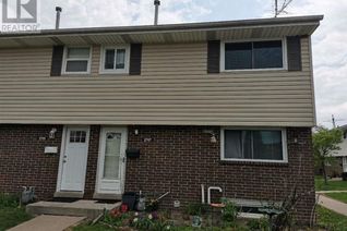 Townhouse for Sale, 2757 Meadowbrook Lane, Windsor, ON