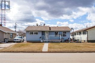 Bungalow for Sale, 905 4 Avenue, Wainwright, AB