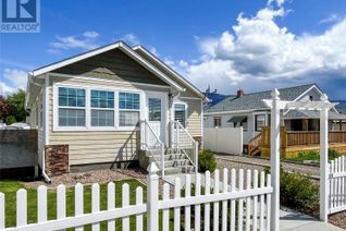 Detached House for Sale, 834 School Avenue, Oliver, BC