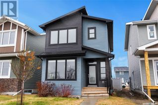 Detached House for Sale, 3156 Crosbie Crescent, Regina, SK