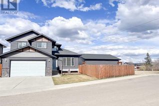 Detached House for Sale, 75 Windermere Close, Red Deer, AB