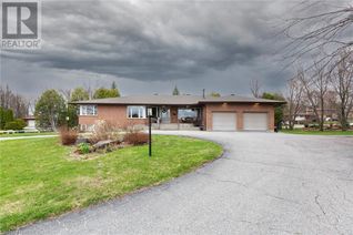 Detached House for Sale, 406 Surrey Drive, North Bay, ON