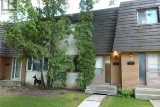 Townhouse for Sale, 45 120 Acadia Drive, Saskatoon, SK
