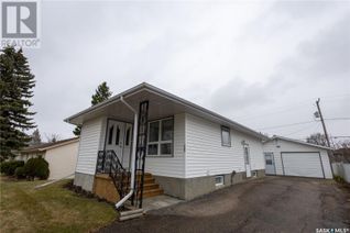 Bungalow for Sale, 145 27th Street E, Prince Albert, SK