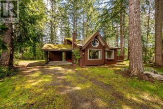 Property for Sale, 2394 Desmarais Pl, Courtenay, BC