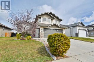 Detached House for Sale, 239 Illingworth Close, Red Deer, AB