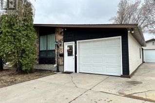 Detached House for Sale, 827 16th Street, Humboldt, SK