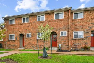 Townhouse for Sale, 125 Livingston Avenue, Grimsby, ON
